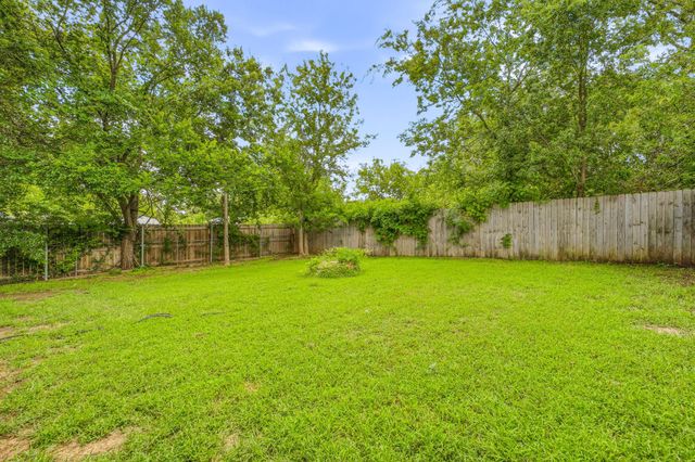 1350 Groesbeck Street, Stephenville, TX 76401