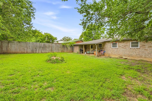 1350 Groesbeck Street, Stephenville, TX 76401