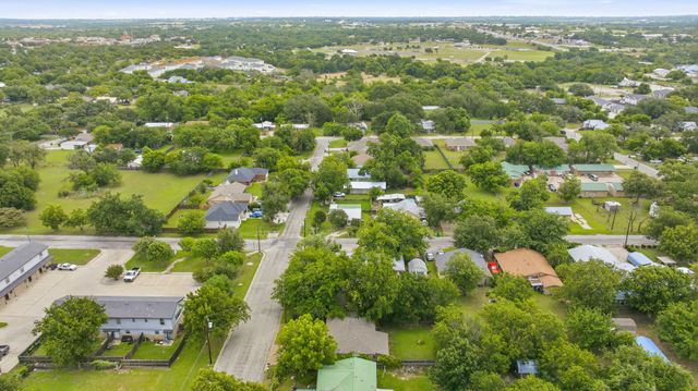 1350 Groesbeck Street, Stephenville, TX 76401
