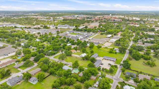 1350 Groesbeck Street, Stephenville, TX 76401