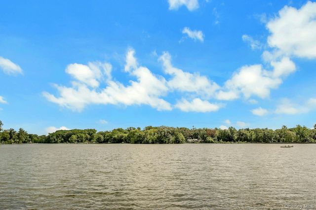 4 Channing Place 2L, Eastchester, NY 10709