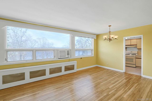 4 Channing Place 2L, Eastchester, NY 10709