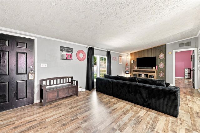 7460 Pine Ridge Drive, Belding, MI 48809
