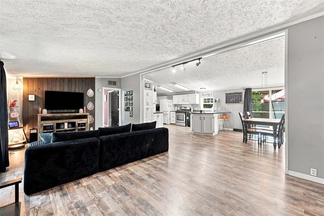 7460 Pine Ridge Drive, Belding, MI 48809