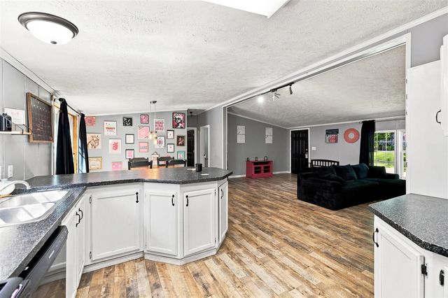 7460 Pine Ridge Drive, Belding, MI 48809