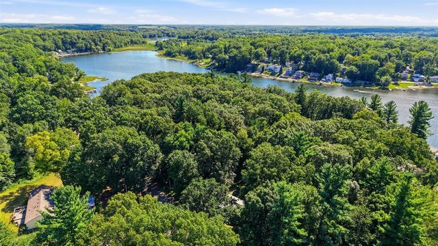 7460 Pine Ridge Drive, Belding, MI 48809