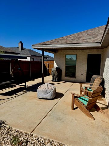 2928 Abbeville Avenue, Wolfforth, TX 79382