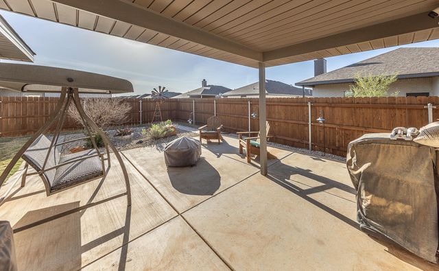 2928 Abbeville Avenue, Wolfforth, TX 79382