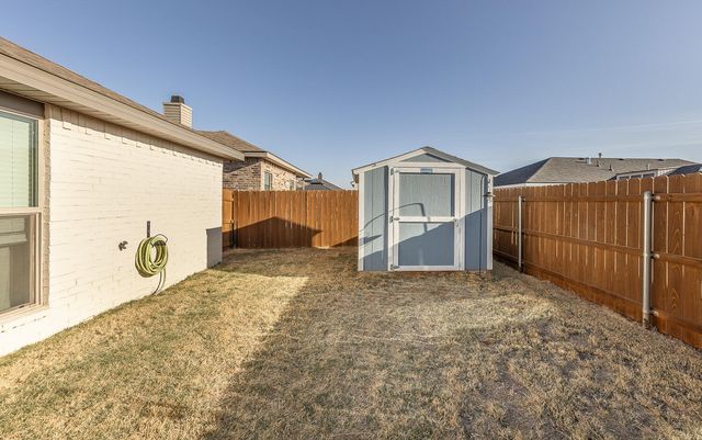 2928 Abbeville Avenue, Wolfforth, TX 79382