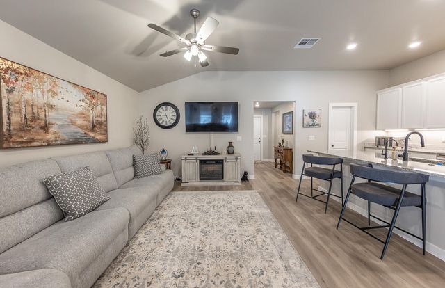 2928 Abbeville Avenue, Wolfforth, TX 79382