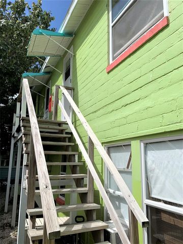 61 81ST AVENUE 3, Treasure Island, FL 33706