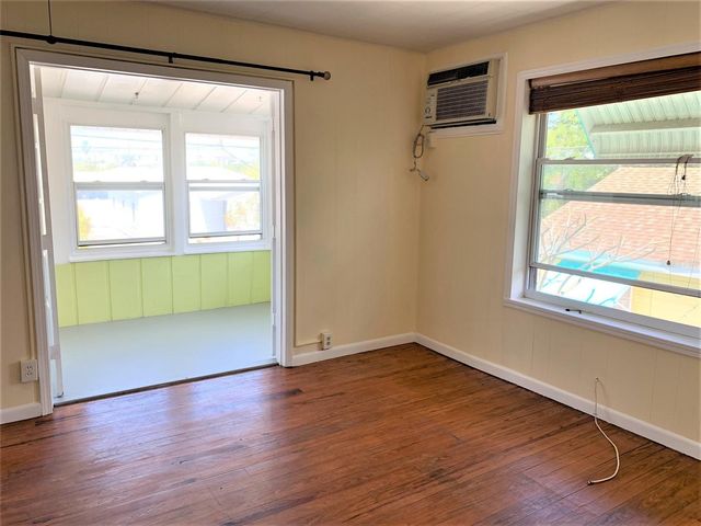 61 81ST AVENUE 3, Treasure Island, FL 33706