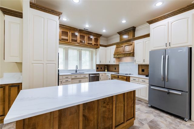 4232 Saint Johns Wood Street, Springdale, AR 72764