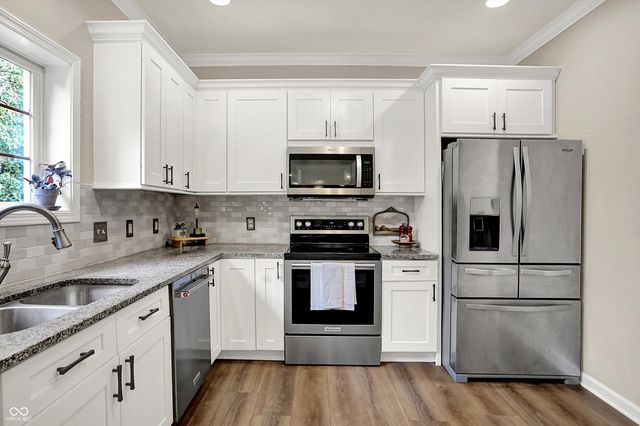 11226 Reflection Point Drive, Fishers, IN 46037