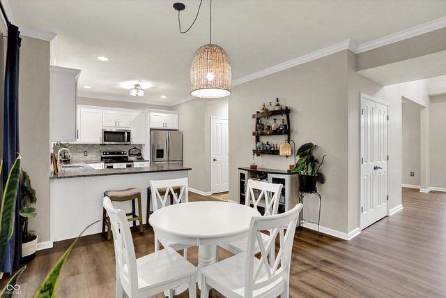 11226 Reflection Point Drive, Fishers, IN 46037