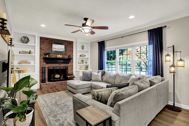 11226 Reflection Point Drive, Fishers, IN 46037