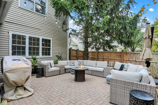 11226 Reflection Point Drive, Fishers, IN 46037
