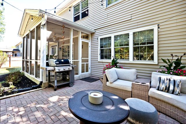 11226 Reflection Point Drive, Fishers, IN 46037