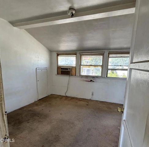1008 E Windsor Road, Glendale, CA 91205