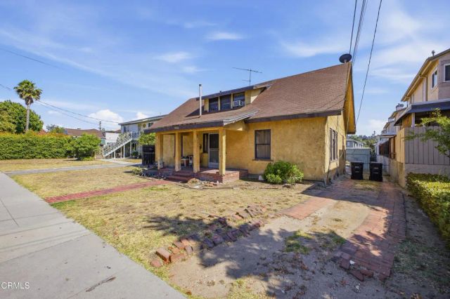 1008 E Windsor Road, Glendale, CA 91205