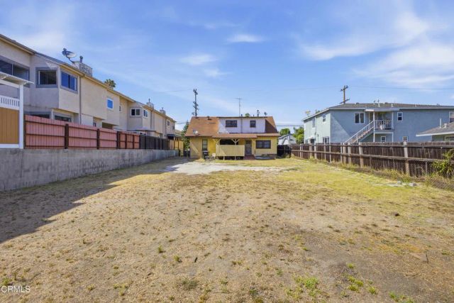 1008 E Windsor Road, Glendale, CA 91205