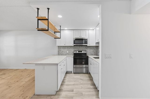 247 Ventnor R, Deerfield Beach, FL 33442