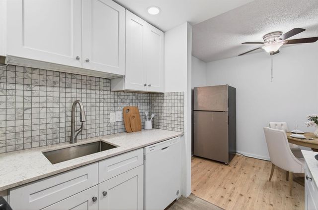 247 Ventnor R, Deerfield Beach, FL 33442
