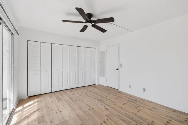 247 Ventnor R, Deerfield Beach, FL 33442