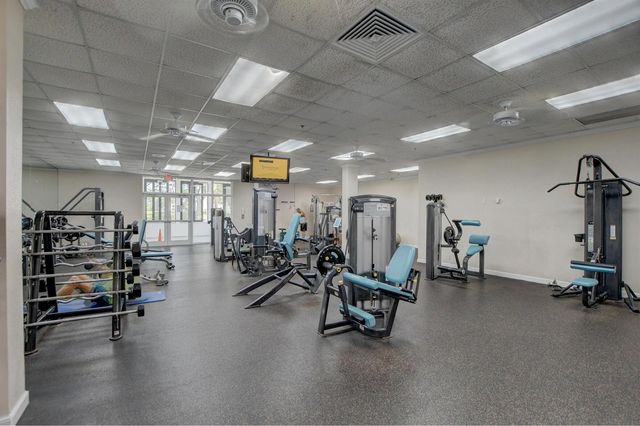 247 Ventnor R, Deerfield Beach, FL 33442