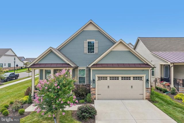 2814 CAMOMILE DR E, Frederick, MD 21704