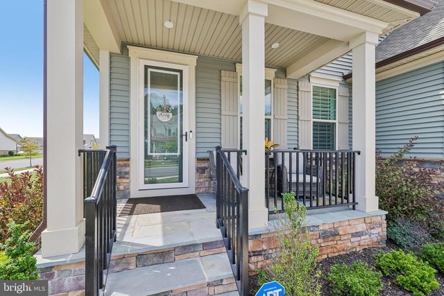 2814 CAMOMILE DR E, Frederick, MD 21704