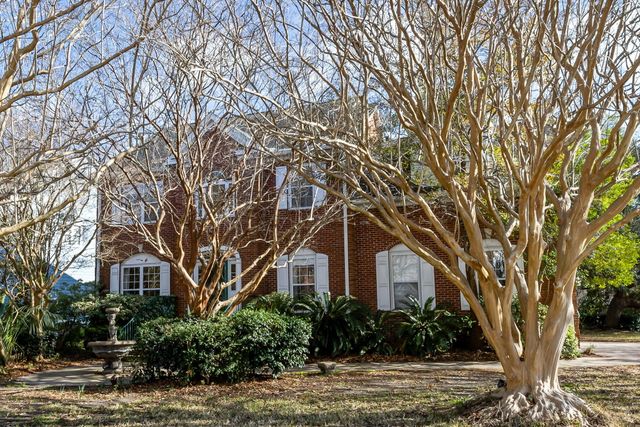 718 High Battery Circle, Mount Pleasant, SC 29464