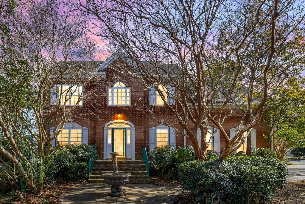 718 High Battery Circle, Mount Pleasant, SC 29464