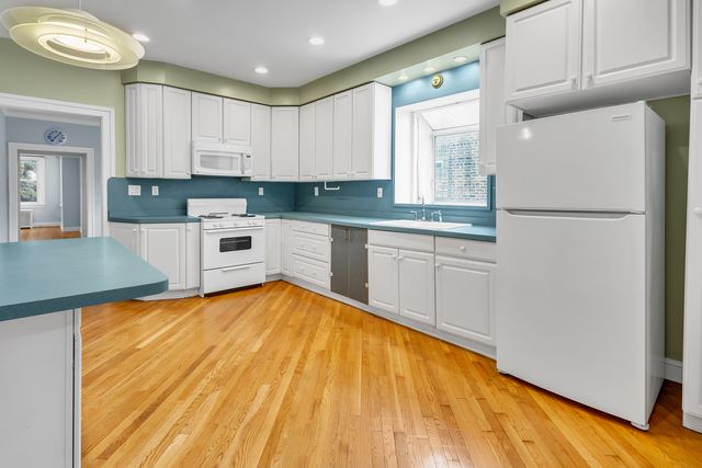 3636 Oak Park Avenue, Berwyn, IL 60402