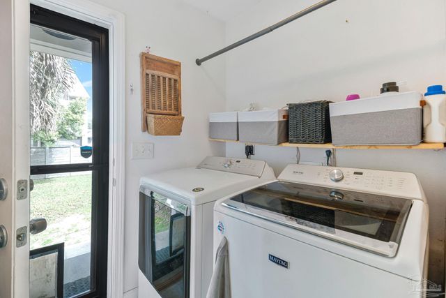 418 W Gadsden St, Pensacola, FL 32501