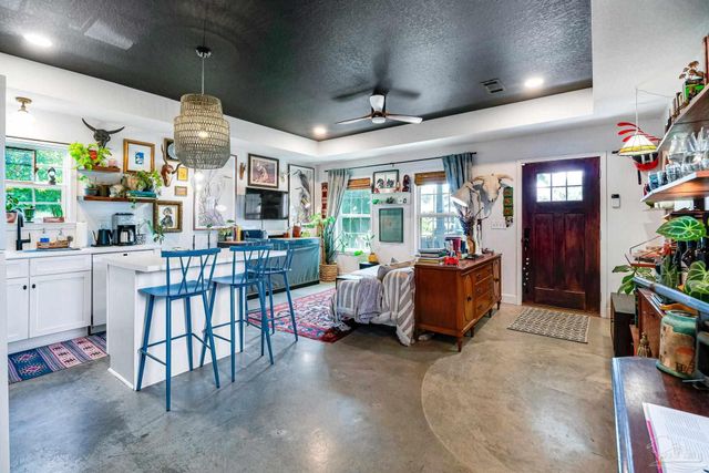 418 W Gadsden St, Pensacola, FL 32501