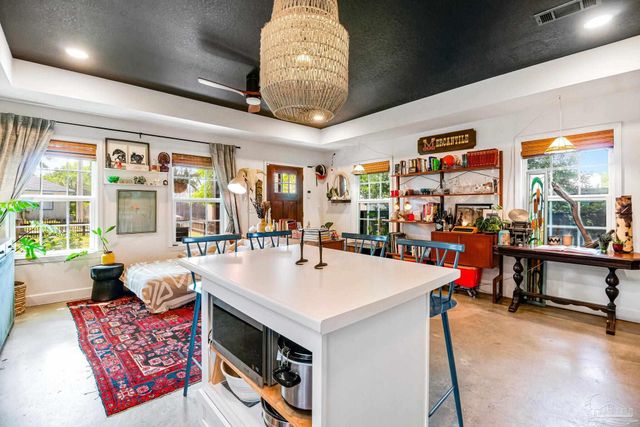 418 W Gadsden St, Pensacola, FL 32501