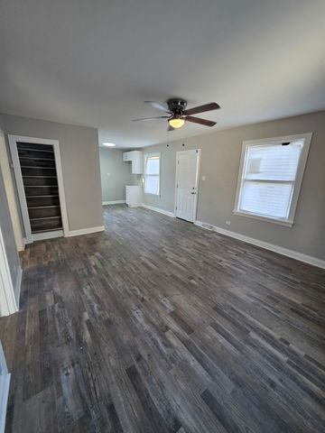 15131 Winchester Avenue, Harvey, IL 60426