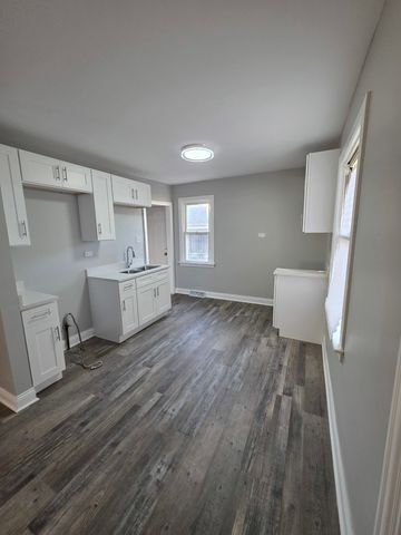 15131 Winchester Avenue, Harvey, IL 60426