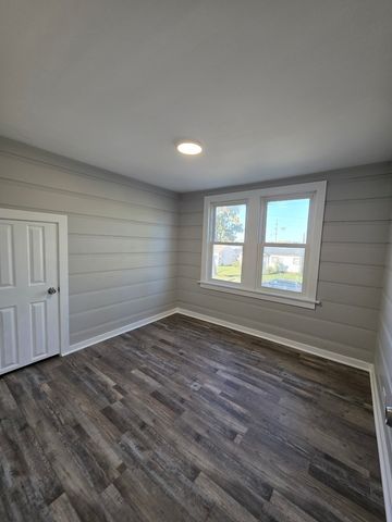 15131 Winchester Avenue, Harvey, IL 60426