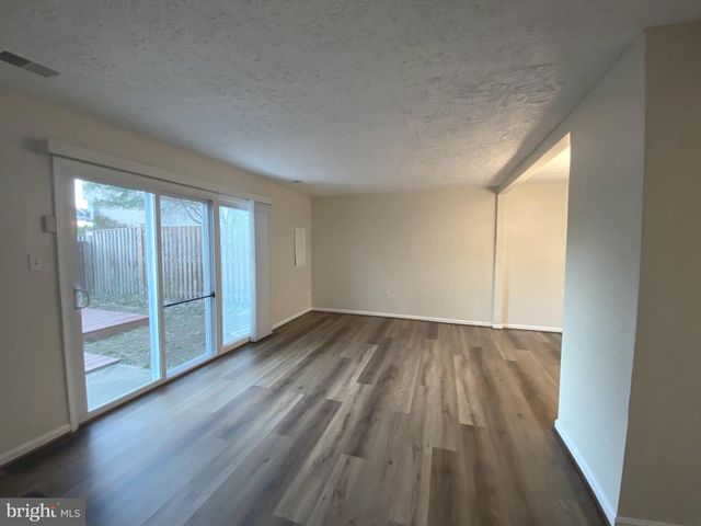 2115 N ANVIL LN, Temple Hills, MD 20748