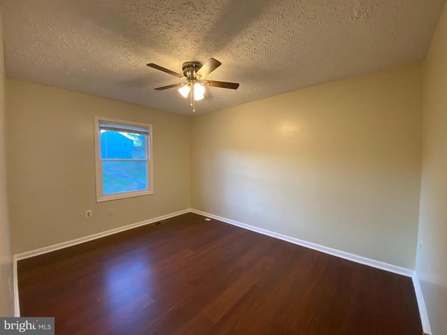 2115 N ANVIL LN, Temple Hills, MD 20748