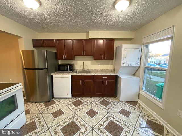 2115 N ANVIL LN, Temple Hills, MD 20748