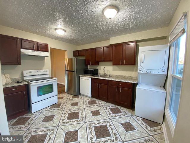 2115 N ANVIL LN, Temple Hills, MD 20748