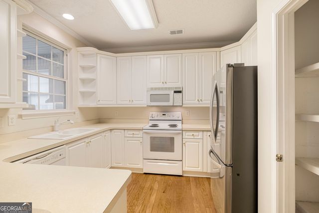205 Meadowlark Circle, Savannah, GA 31419