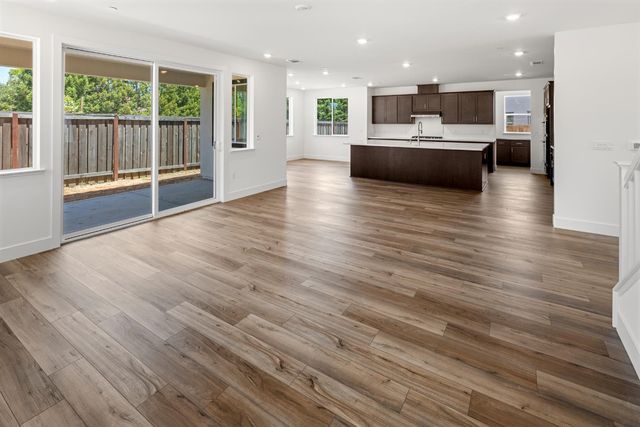 2365 Briar Meadow Cir, Auburn, CA 95603