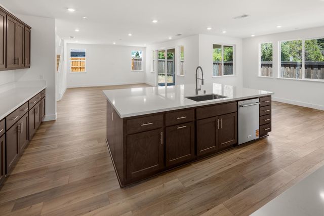 2365 Briar Meadow Cir, Auburn, CA 95603