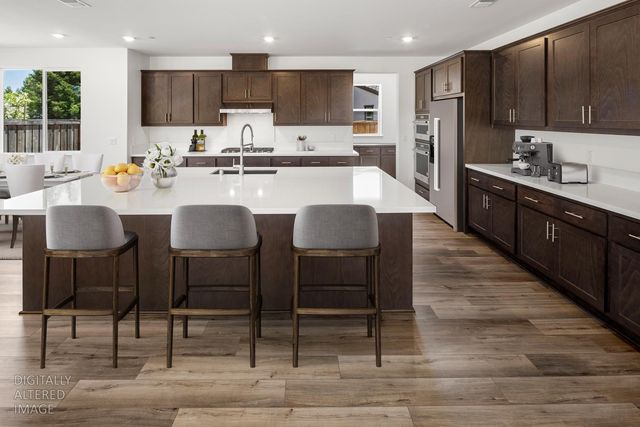 2365 Briar Meadow Cir, Auburn, CA 95603