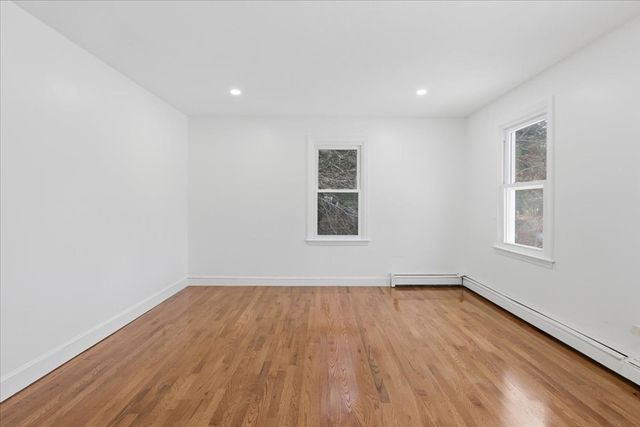 430 Brook Bend Rd, Hanson, MA 02341