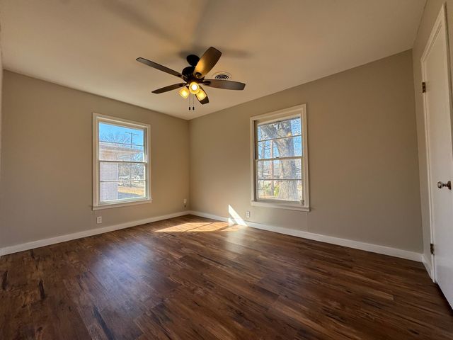 55 SE 31st Street, Paris, TX 75460